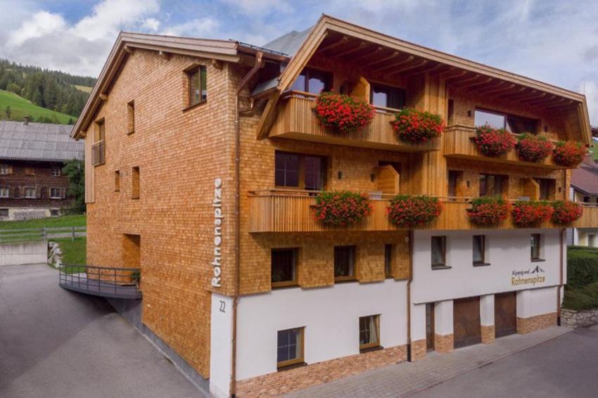 Alpenjuwel Rohnenspitze Zöblen Exterior foto